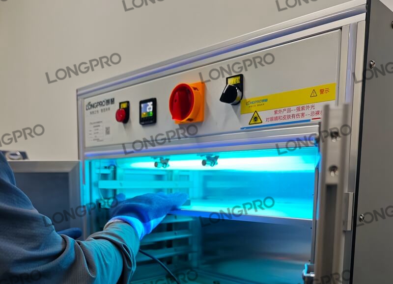 紫外線照射實(shí)驗(yàn)箱.jpg 紫外線照射實(shí)驗(yàn)箱.jpg