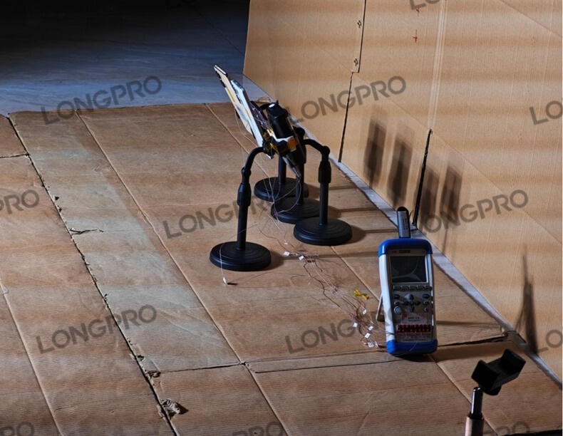 手機(jī)溫控全光譜測試.jpg 手機(jī)溫控全光譜測試.jpg